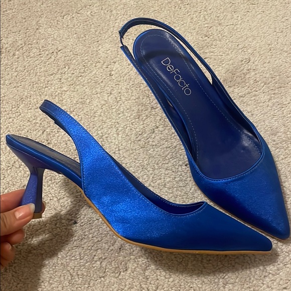 Blue shoes - Picture 2 of 4